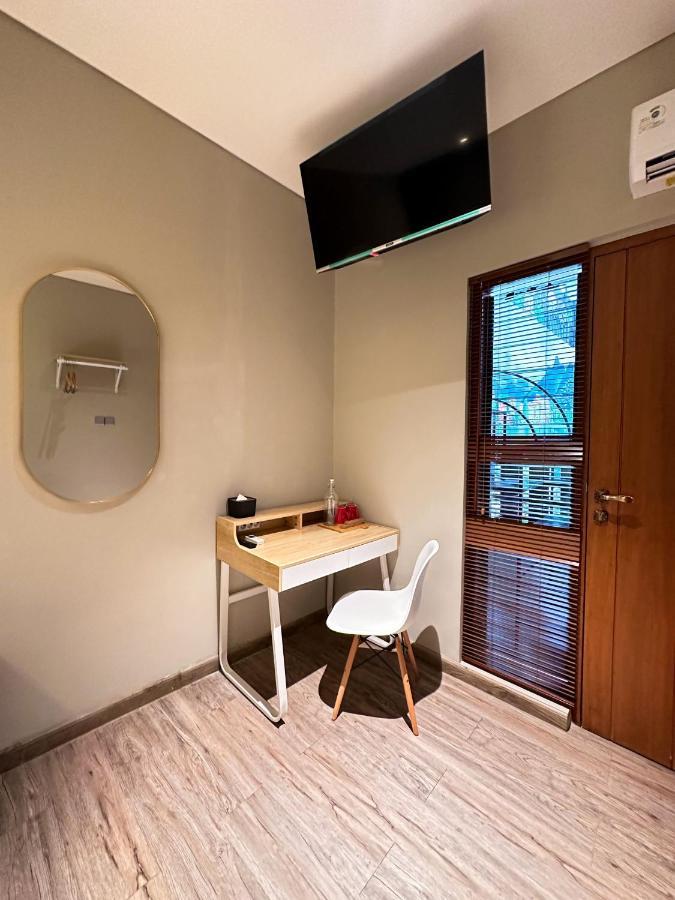 Lugano Arte Guest house Jakarta